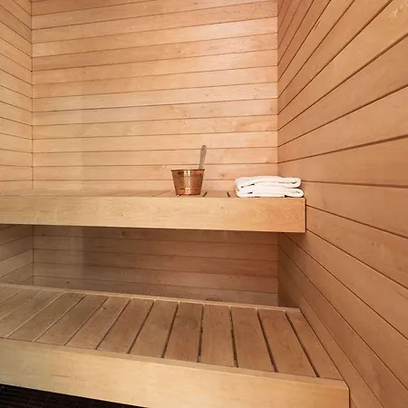 Отель Moevenpick *